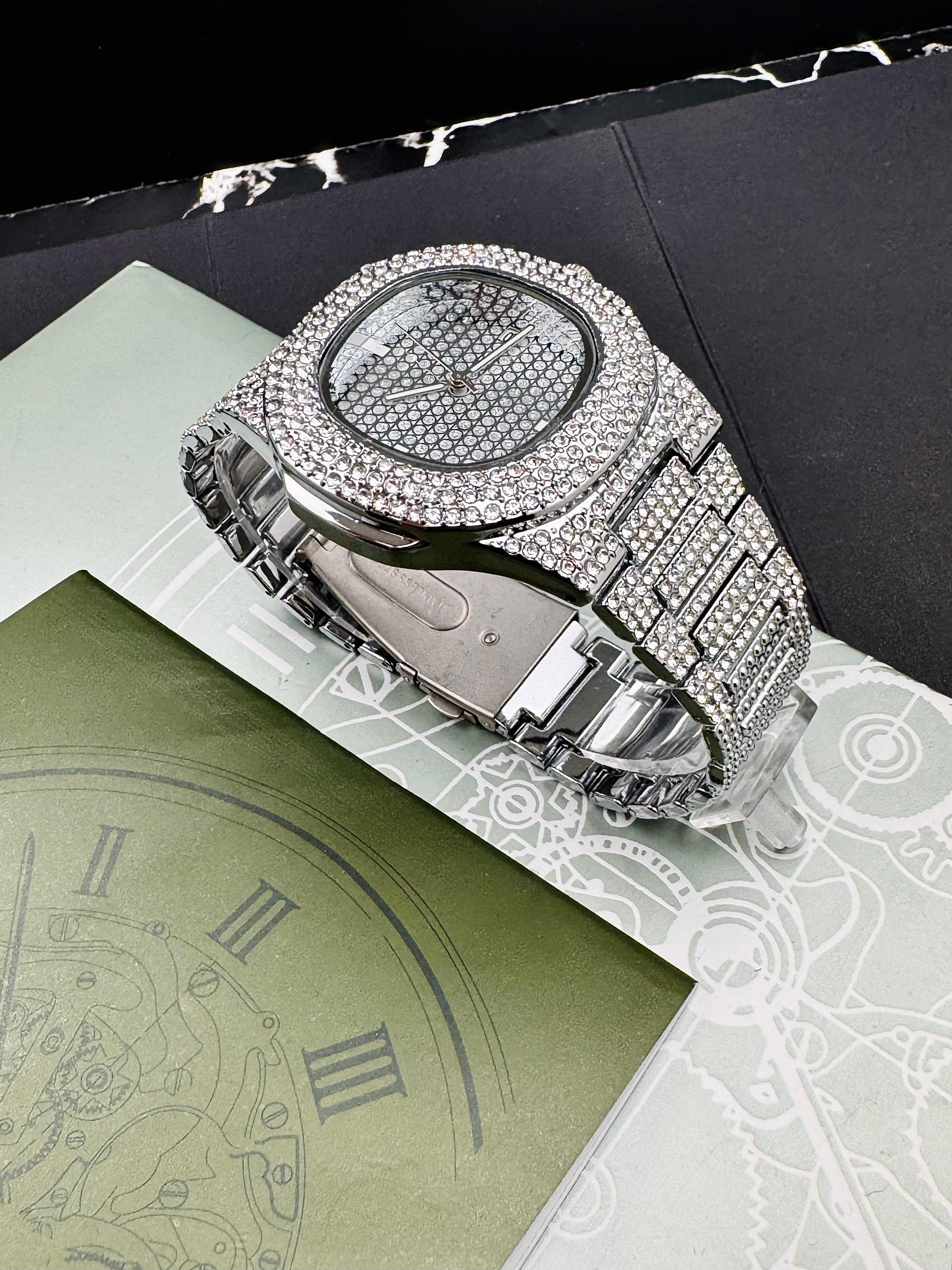 Reloj Cubano de Lujo para Hombre – Estilo Exclusivo que Impone Presencia.
